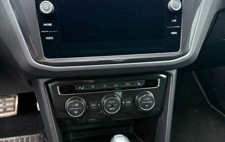 Volkswagen Tiguan II, 2018 год, 2 980 000 рублей, 5 фотография