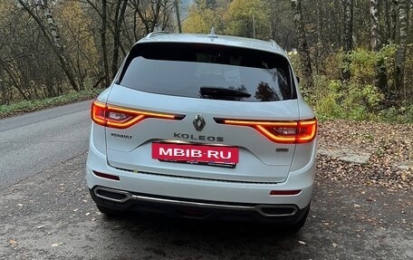 Renault Koleos II, 2017 год, 2 300 000 рублей, 2 фотография