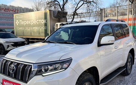 Toyota Land Cruiser Prado 150 рестайлинг 2, 2018 год, 4 600 000 рублей, 6 фотография