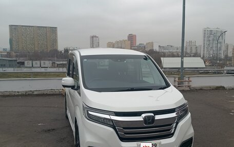 Honda Stepwgn IV, 2020 год, 2 460 000 рублей, 1 фотография