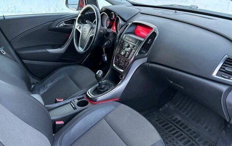 Opel Astra J, 2011 год, 550 000 рублей, 9 фотография