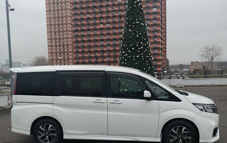 Honda Stepwgn IV, 2020 год, 2 460 000 рублей, 2 фотография