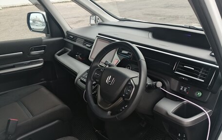 Honda Stepwgn IV, 2020 год, 2 460 000 рублей, 5 фотография