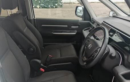 Honda Stepwgn IV, 2020 год, 2 460 000 рублей, 6 фотография