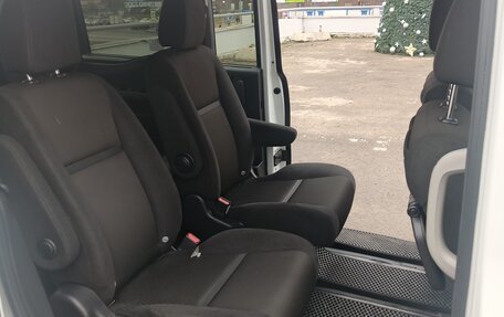 Honda Stepwgn IV, 2020 год, 2 460 000 рублей, 7 фотография