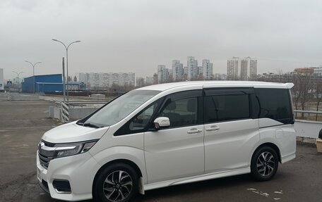Honda Stepwgn IV, 2020 год, 2 460 000 рублей, 3 фотография