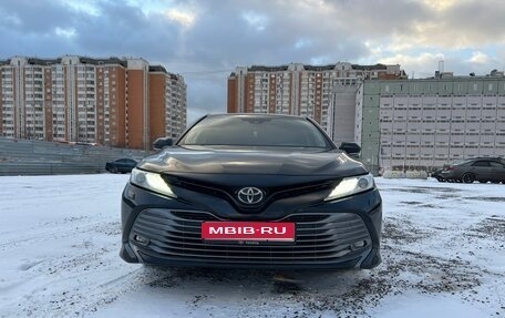 Toyota Camry, 2019 год, 2 650 000 рублей, 1 фотография
