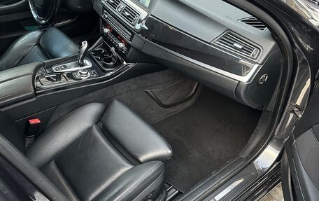 BMW 5 серия, 2010 год, 1 350 000 рублей, 2 фотография