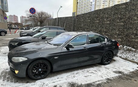 BMW 5 серия, 2010 год, 1 350 000 рублей, 15 фотография