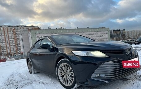 Toyota Camry, 2019 год, 2 650 000 рублей, 3 фотография