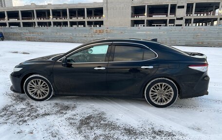 Toyota Camry, 2019 год, 2 650 000 рублей, 10 фотография