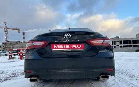 Toyota Camry, 2019 год, 2 650 000 рублей, 7 фотография