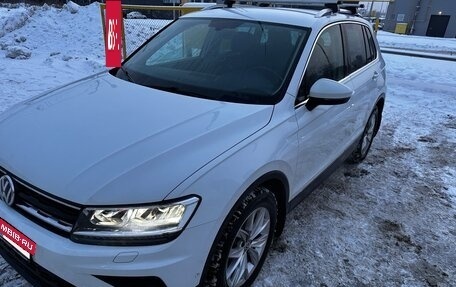 Volkswagen Tiguan II, 2018 год, 2 485 000 рублей, 2 фотография