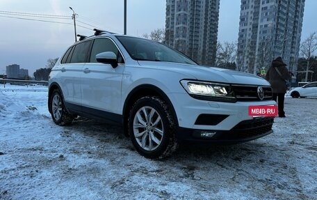 Volkswagen Tiguan II, 2018 год, 2 485 000 рублей, 6 фотография