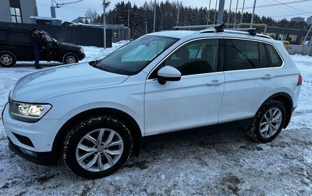 Volkswagen Tiguan II, 2018 год, 2 485 000 рублей, 19 фотография