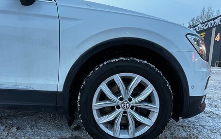 Volkswagen Tiguan II, 2018 год, 2 485 000 рублей, 25 фотография