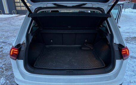 Volkswagen Tiguan II, 2018 год, 2 485 000 рублей, 27 фотография