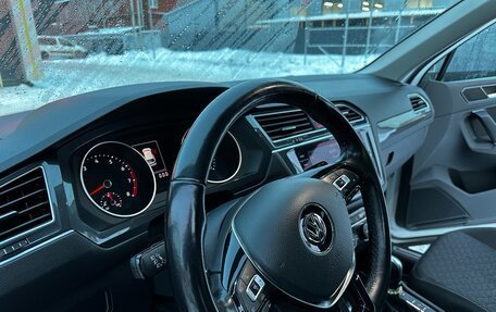 Volkswagen Tiguan II, 2018 год, 2 485 000 рублей, 29 фотография