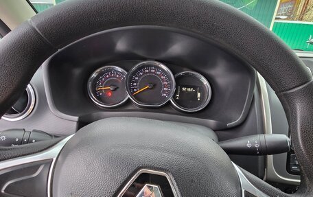 Renault Logan II, 2019 год, 1 200 000 рублей, 8 фотография