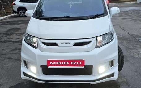 Honda Freed I, 2015 год, 1 350 000 рублей, 3 фотография