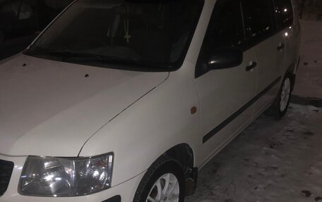 Toyota Succeed I рестайлинг, 2003 год, 599 999 рублей, 2 фотография