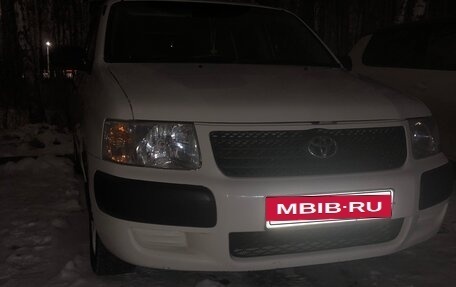 Toyota Succeed I рестайлинг, 2003 год, 599 999 рублей, 3 фотография