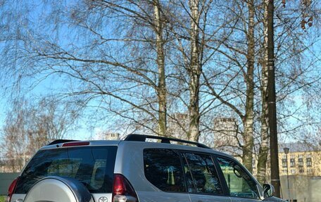 Toyota Land Cruiser Prado 120 рестайлинг, 2005 год, 1 730 000 рублей, 12 фотография