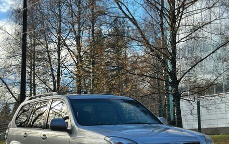 Toyota Land Cruiser Prado 120 рестайлинг, 2005 год, 1 730 000 рублей, 13 фотография