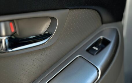 Toyota Land Cruiser Prado 120 рестайлинг, 2005 год, 1 730 000 рублей, 20 фотография