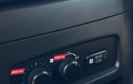 Toyota Land Cruiser Prado 120 рестайлинг, 2005 год, 1 730 000 рублей, 40 фотография