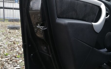 Renault Logan I, 2011 год, 700 000 рублей, 10 фотография