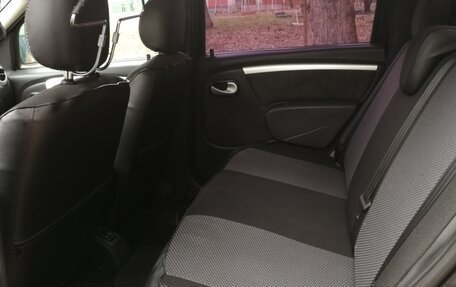 Renault Logan I, 2011 год, 700 000 рублей, 12 фотография