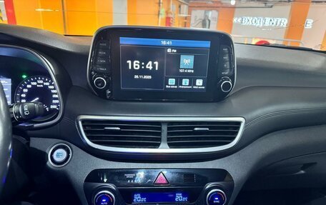 Hyundai Tucson III, 2019 год, 2 500 000 рублей, 10 фотография