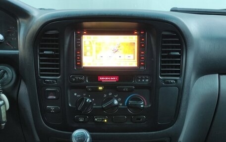 Toyota Land Cruiser 100 рестайлинг 2, 1999 год, 1 438 000 рублей, 10 фотография