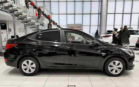 Hyundai Solaris II рестайлинг, 2015 год, 1 050 000 рублей, 8 фотография