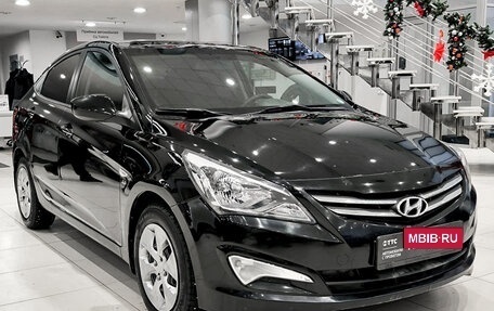 Hyundai Solaris II рестайлинг, 2015 год, 1 050 000 рублей, 7 фотография