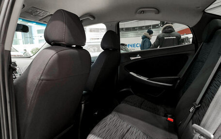 Hyundai Solaris II рестайлинг, 2015 год, 1 050 000 рублей, 16 фотография