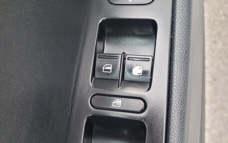 Skoda Superb III рестайлинг, 2012 год, 1 350 000 рублей, 19 фотография