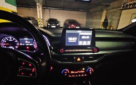 KIA Cerato IV, 2021 год, 1 900 000 рублей, 2 фотография