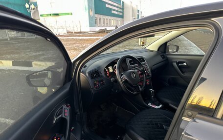 Volkswagen Polo VI (EU Market), 2018 год, 1 250 000 рублей, 8 фотография