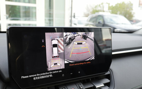 Toyota RAV4, 2025 год, 4 590 000 рублей, 21 фотография