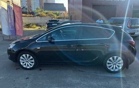 Opel Astra J, 2011 год, 790 000 рублей, 3 фотография