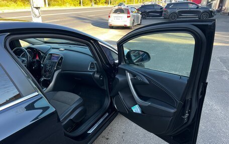 Opel Astra J, 2011 год, 790 000 рублей, 11 фотография