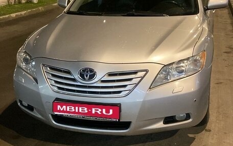 Toyota Camry, 2008 год, 895 000 рублей, 1 фотография
