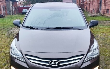 Hyundai Solaris II рестайлинг, 2015 год, 1 250 000 рублей, 1 фотография