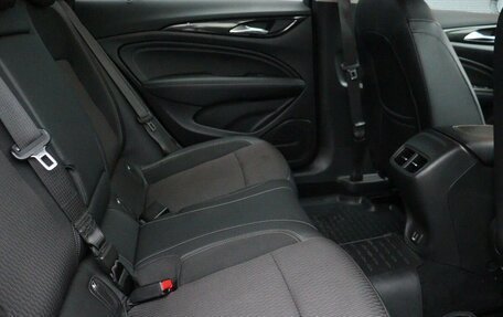 Opel Insignia II рестайлинг, 2018 год, 1 749 000 рублей, 17 фотография