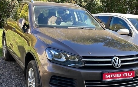 Volkswagen Touareg III, 2011 год, 2 200 000 рублей, 1 фотография