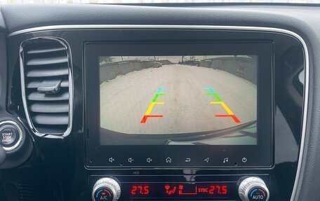 Mitsubishi Outlander III рестайлинг 3, 2021 год, 2 480 000 рублей, 13 фотография