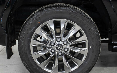 Toyota Land Cruiser, 2022 год, 14 650 000 рублей, 24 фотография