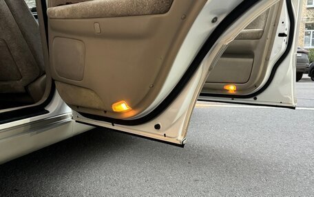 Toyota Crown, 2001 год, 1 150 000 рублей, 16 фотография